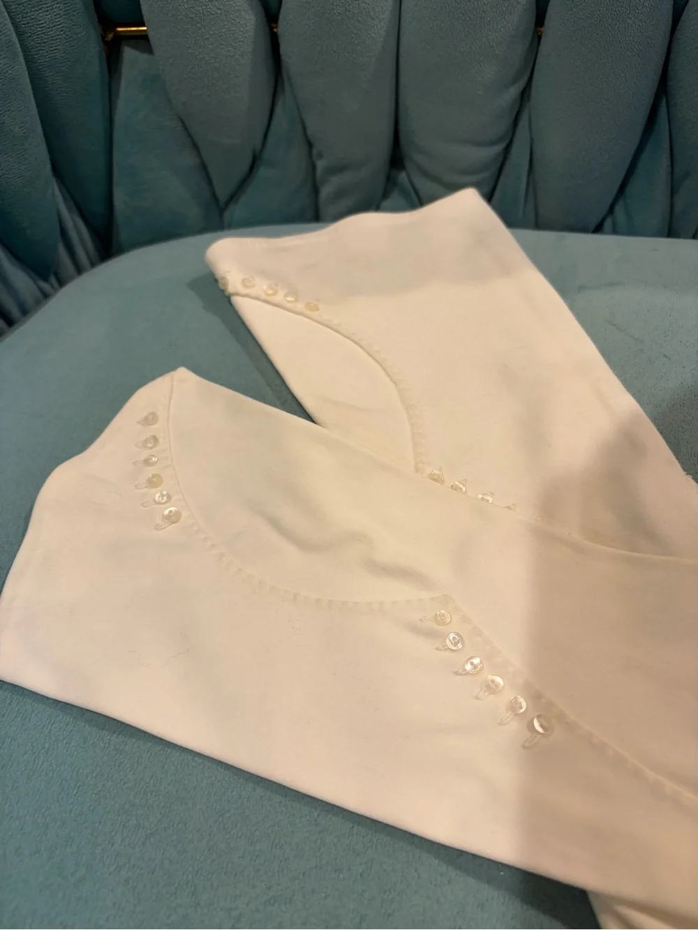 Classic Women's Cream/White Dress Gloves with Decorative Buttons